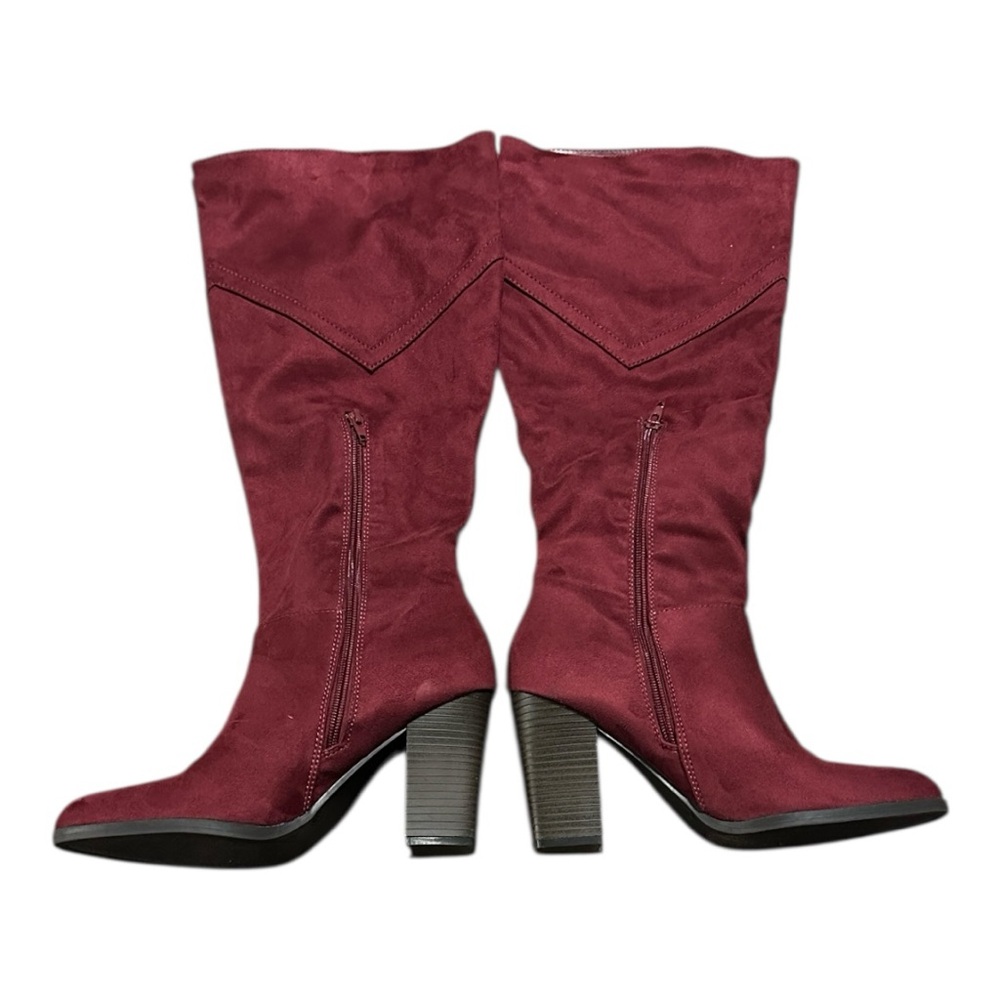 Chic Burgundy Heeled Boots